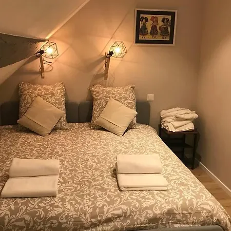 -bm Gretel-modern Duplex With Cathedral View